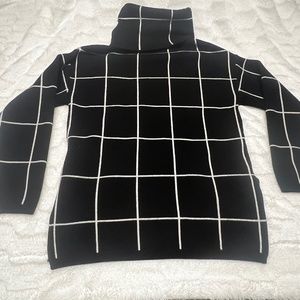 Turtle neck sweater